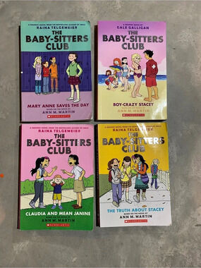 Scholastic The Baby-Sitters Club Graphic Novels Set of 4